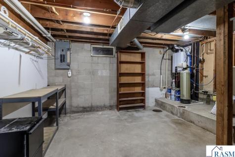 519 SW 4th Street Madelia MN 56062
