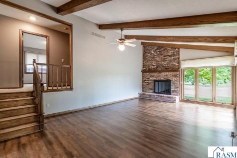 519 SW 4th Street Madelia MN 56062