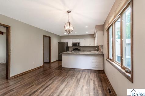 519 SW 4th Street Madelia MN 56062