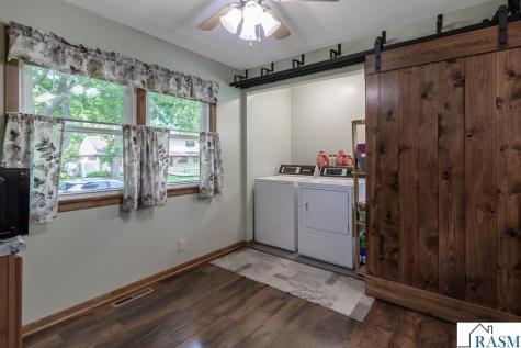 227 Westwood Drive Mankato MN 56001