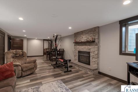 227 Westwood Drive Mankato MN 56001