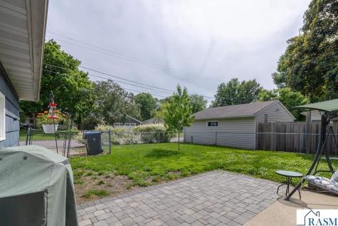 227 Westwood Drive Mankato MN 56001