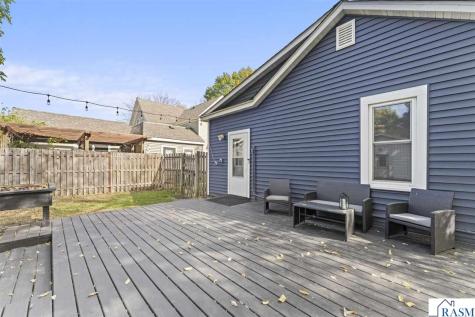 216 N 3rd Street St. Peter MN 56082