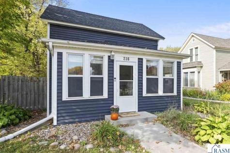216 N 3rd Street St. Peter MN 56082