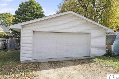 216 N 3rd Street St. Peter MN 56082