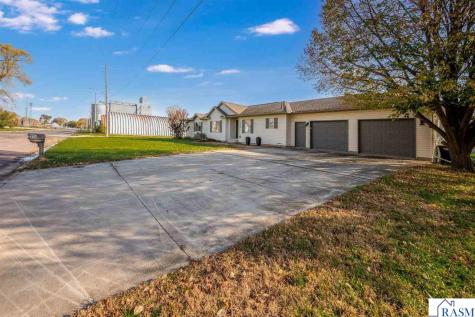 326 SE 3rd Street Winnebago MN 56098
