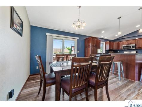 895 NE Lee Street Owatonna MN 55060-6242