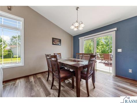 895 NE Lee Street Owatonna MN 55060-6242
