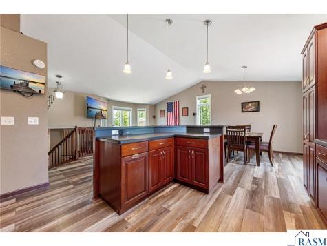 895 NE Lee Street Owatonna MN 55060-6242