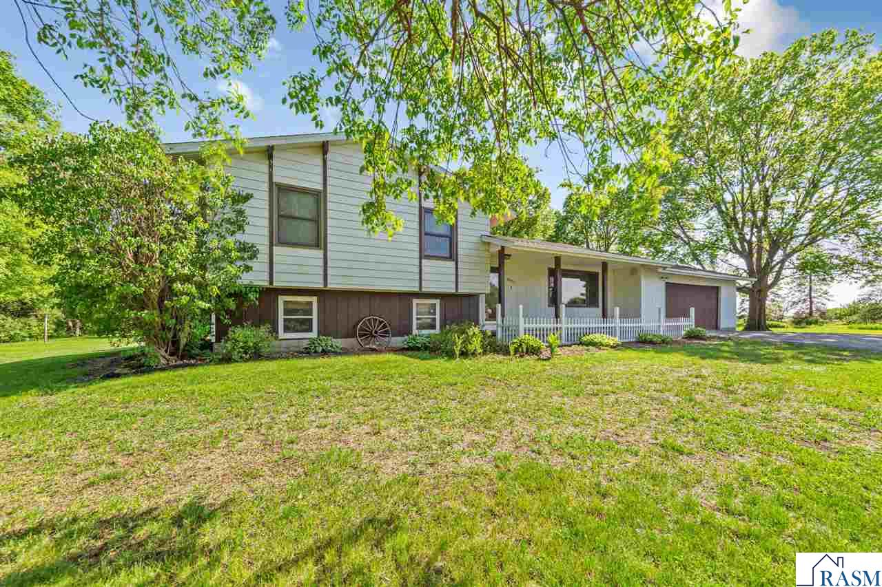 58357 Birch Bluff Lane North Mankato MN 56003