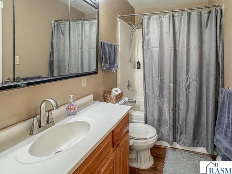 672 S Anna Avenue Lake Crystal MN 56055