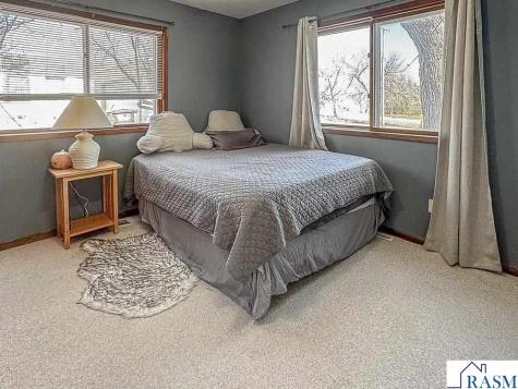 672 S Anna Avenue Lake Crystal MN 56055