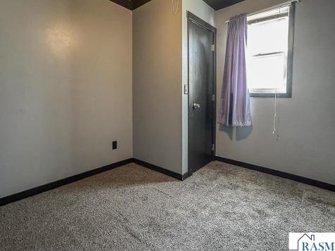 672 S Anna Avenue Lake Crystal MN 56055