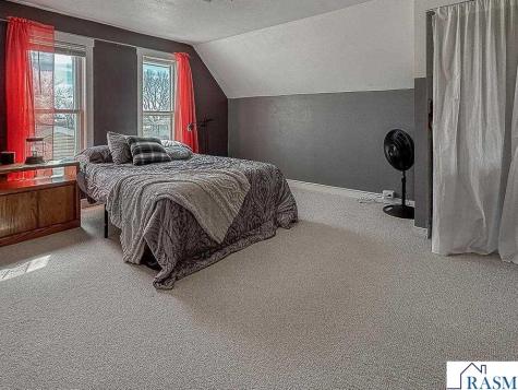 672 S Anna Avenue Lake Crystal MN 56055