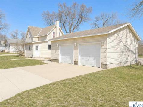 672 S Anna Avenue Lake Crystal MN 56055