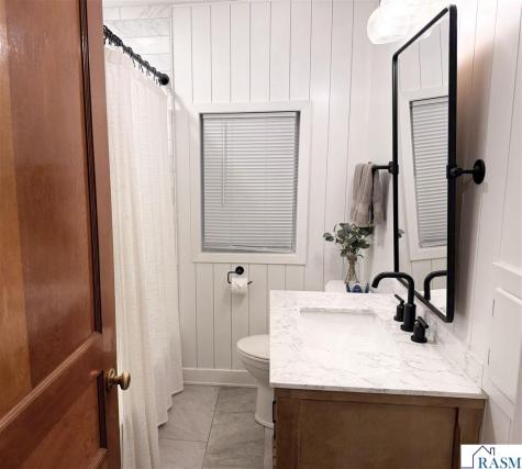 1204 N 4th Street Mankato MN 56001