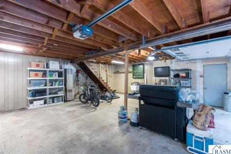1204 N 4th Street Mankato MN 56001