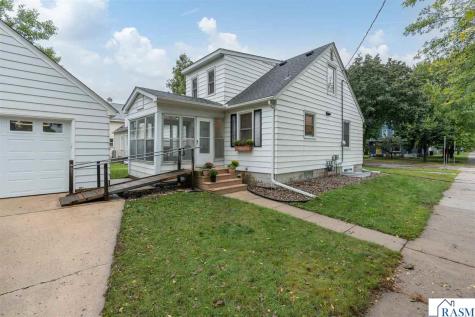 1204 N 4th Street Mankato MN 56001