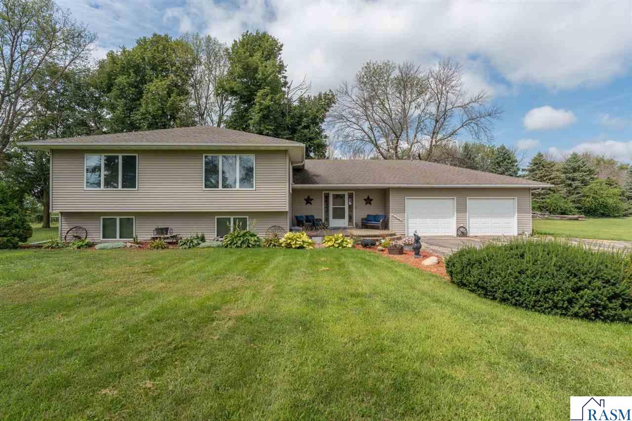 35851 County Road 104 St. James MN 56081