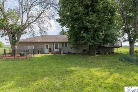 35851 County Road 104 St. James MN 56081