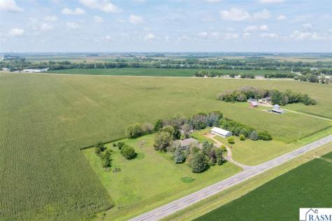 35851 County Road 104 St. James MN 56081