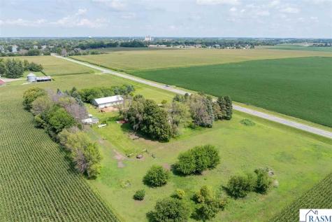35851 County Road 104 St. James MN 56081