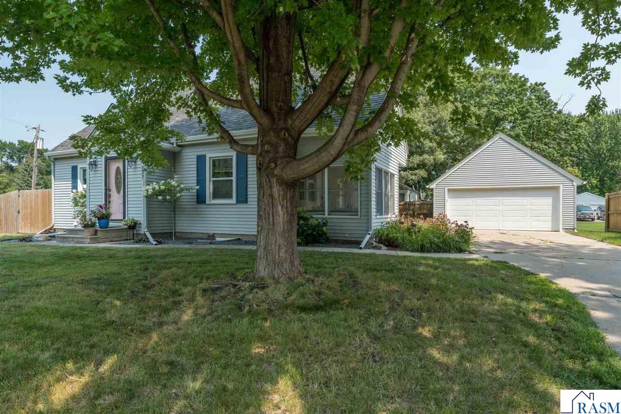 227 Johnson Street Mankato MN 56001