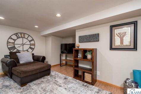 227 Johnson Street Mankato MN 56001