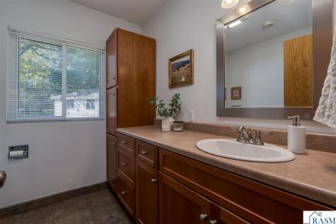 728 Winona Street Mankato MN 56001