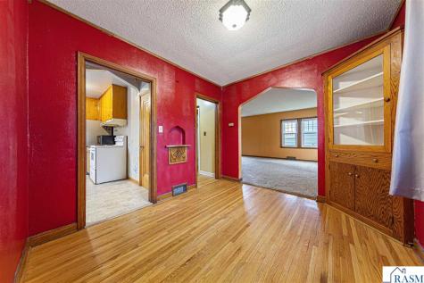 613 S Broadway Street New Ulm MN 56073