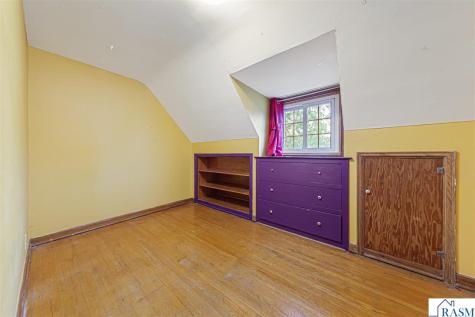 613 S Broadway Street New Ulm MN 56073