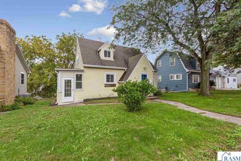 613 S Broadway Street New Ulm MN 56073