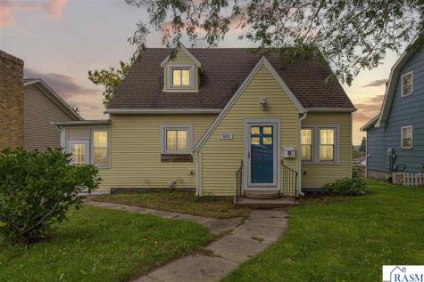 613 S Broadway Street New Ulm MN 56073