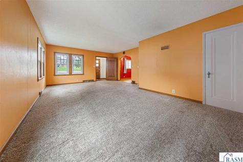 613 S Broadway Street New Ulm MN 56073