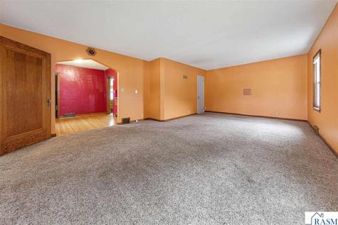 613 S Broadway Street New Ulm MN 56073