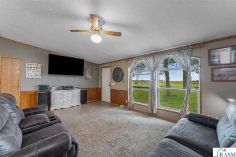 13462 620th Avenue Mapleton MN 56065