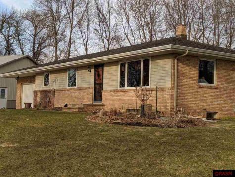 31077 601st Avenue Winthrop MN 55396