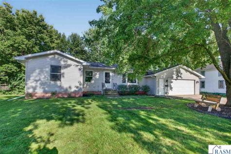 618 N 1 Street Waterville MN 56096
