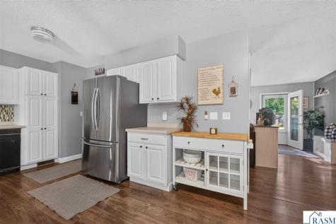 618 N 1 Street Waterville MN 56096