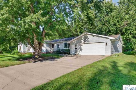 618 N 1 Street Waterville MN 56096