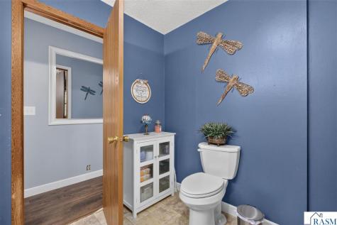 618 N 1 Street Waterville MN 56096