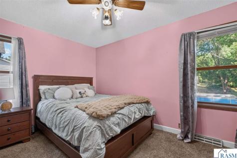 618 N 1 Street Waterville MN 56096