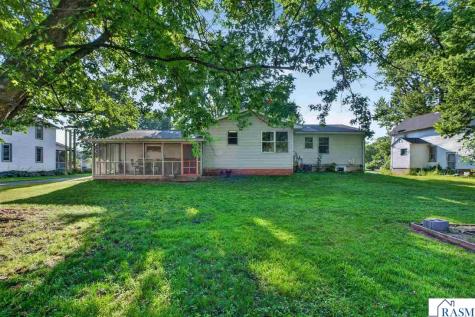 618 N 1 Street Waterville MN 56096