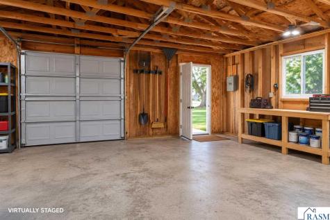 618 N 1 Street Waterville MN 56096