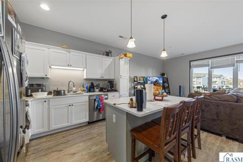 2194 Rolling Green Trail North Mankato MN 56003