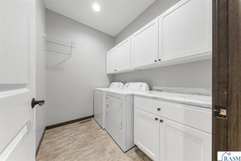 2194 Rolling Green Trail North Mankato MN 56003