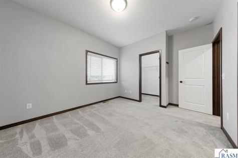 2194 Rolling Green Trail North Mankato MN 56003