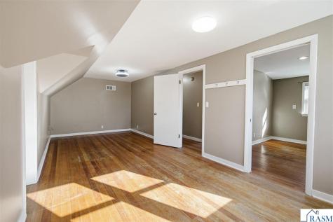 557 SE 2nd Avenue Wells MN 56097