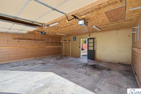 557 SE 2nd Avenue Wells MN 56097