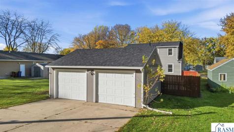 557 SE 2nd Avenue Wells MN 56097